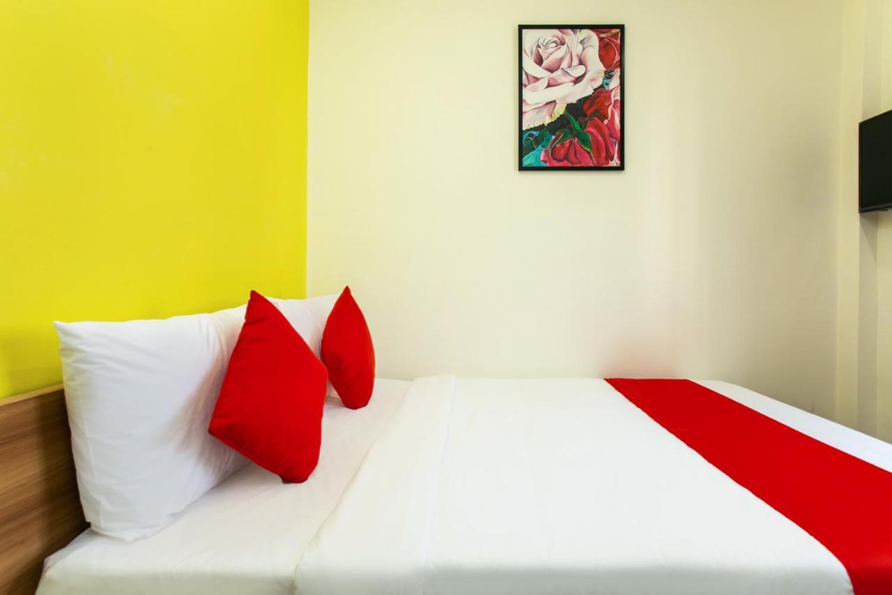 Oyo 658 Euro Gold House And Coffee Hotel Danang Exterior photo